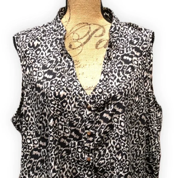 Loose Fit Leopard Print Sleeveless Front Tie Button Up Blouse from Indulge 2X - Picture 9 of 10